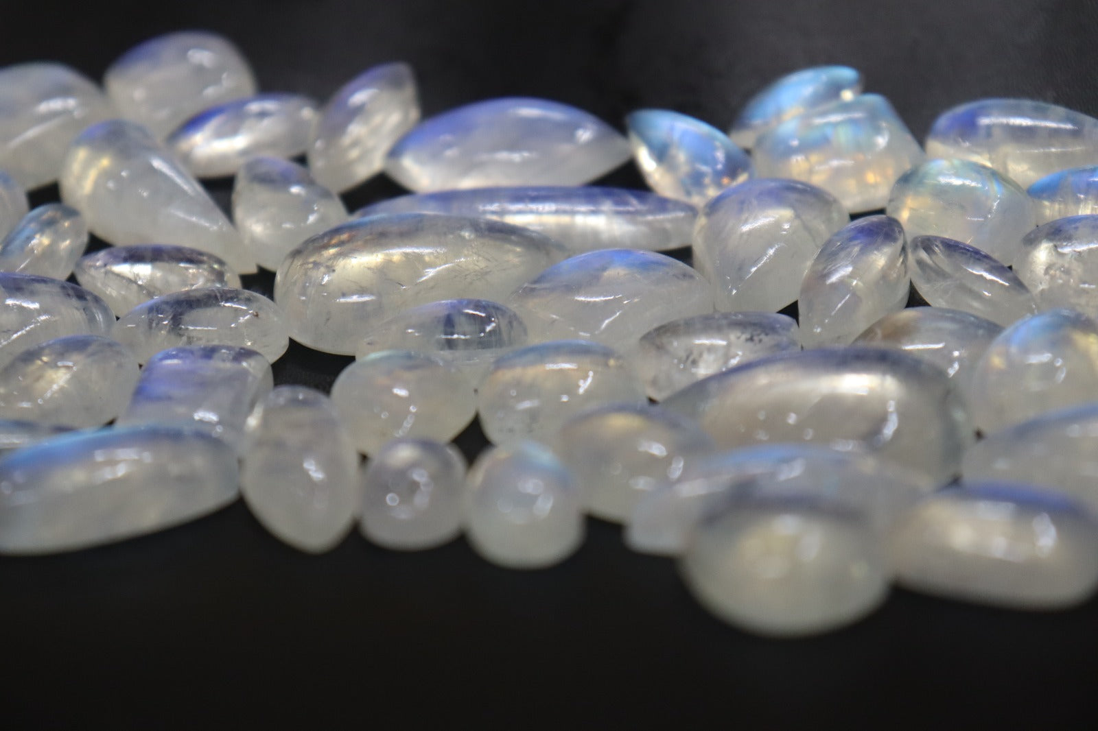 Rainbow Moonstone - Top Quality A Grade