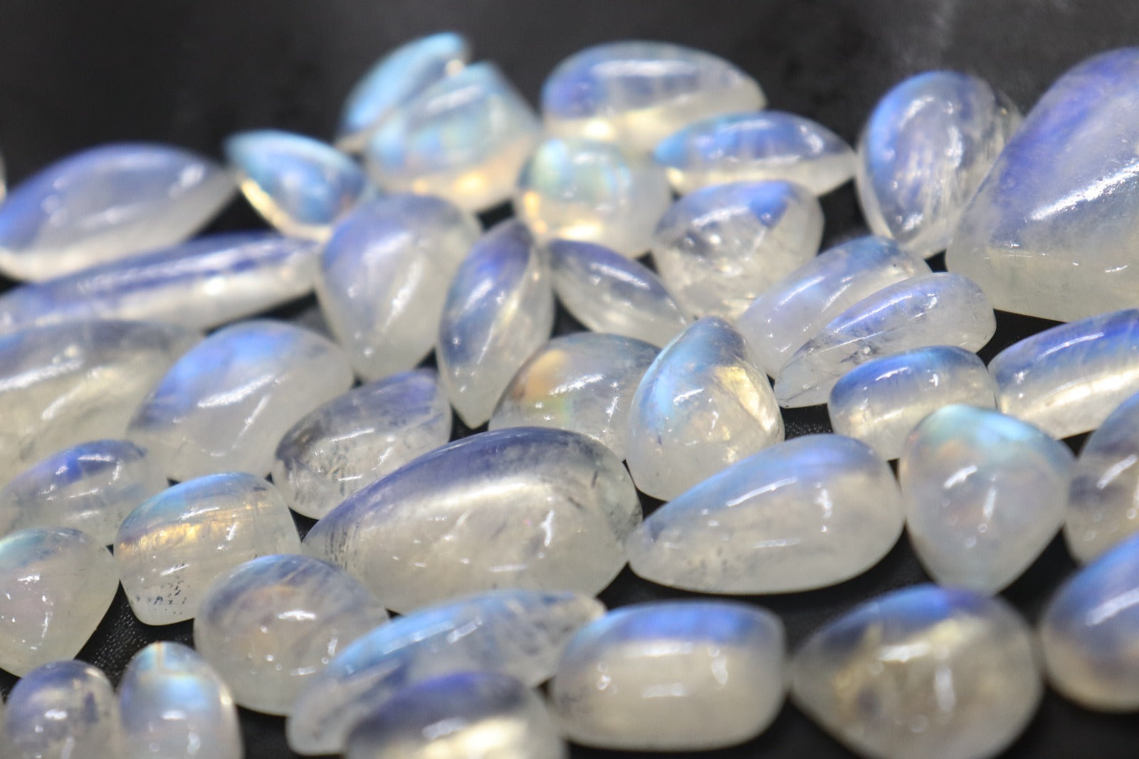 Rainbow Moonstone - Top Quality A Grade